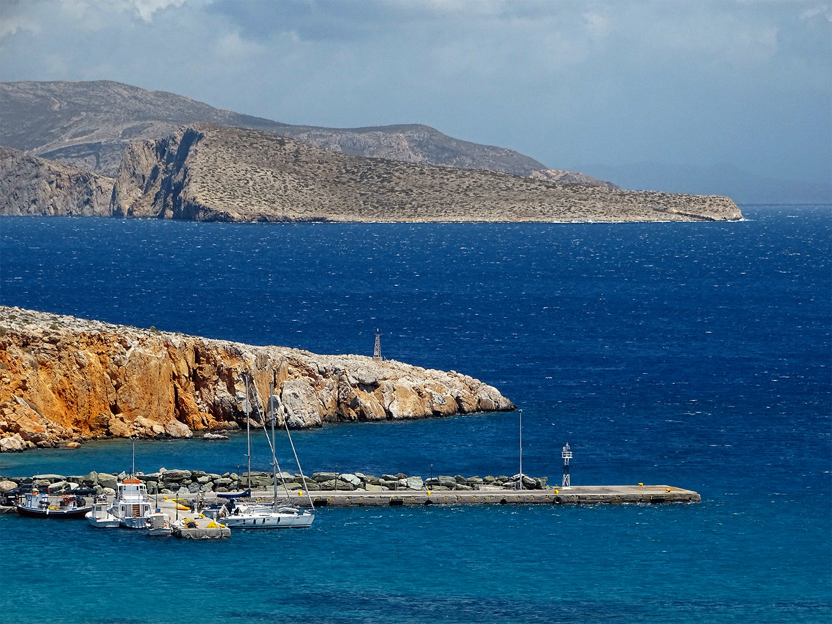 Folegandros Hotels Karavostasis
