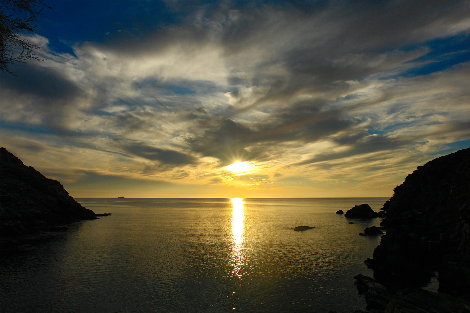 folegandros-hotels-ampeli-beach-03